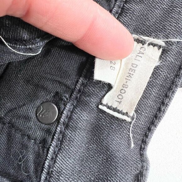 Madewell Jeans Womens Size 28 Black Cali Demi-Boot Frayed Hem Mid-Rise Dark Wash - Picture 5 of 12